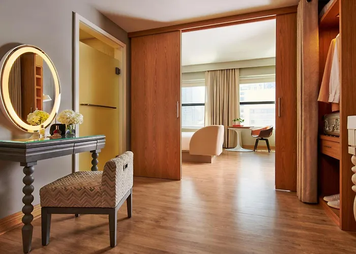 Sports Illustrated Hotel 4*