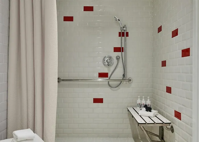 Hotel Sports Illustrated 4*